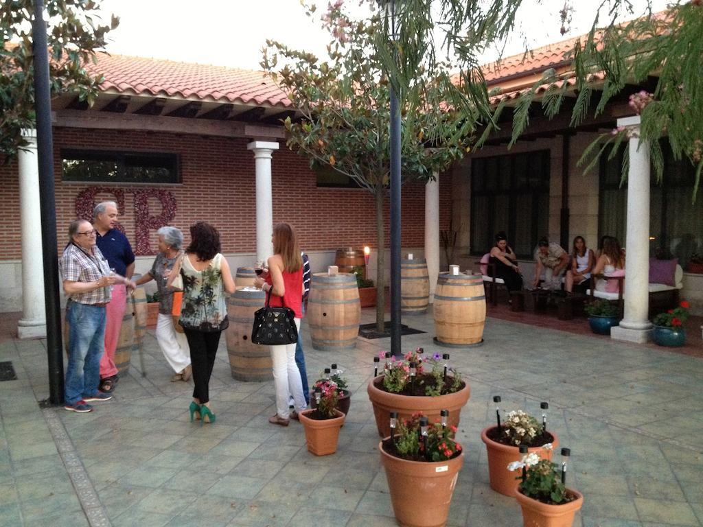 Hotel Restaurante San Roque Medina del Campo Exterior photo